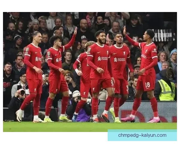 克洛普球队管理下的战术调整持续提升球队竞争力表现