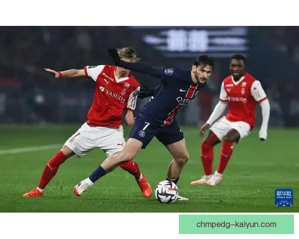 兰斯比赛节奏稳定，近期表现值得关注，助力球队在联赛中争取佳绩。
